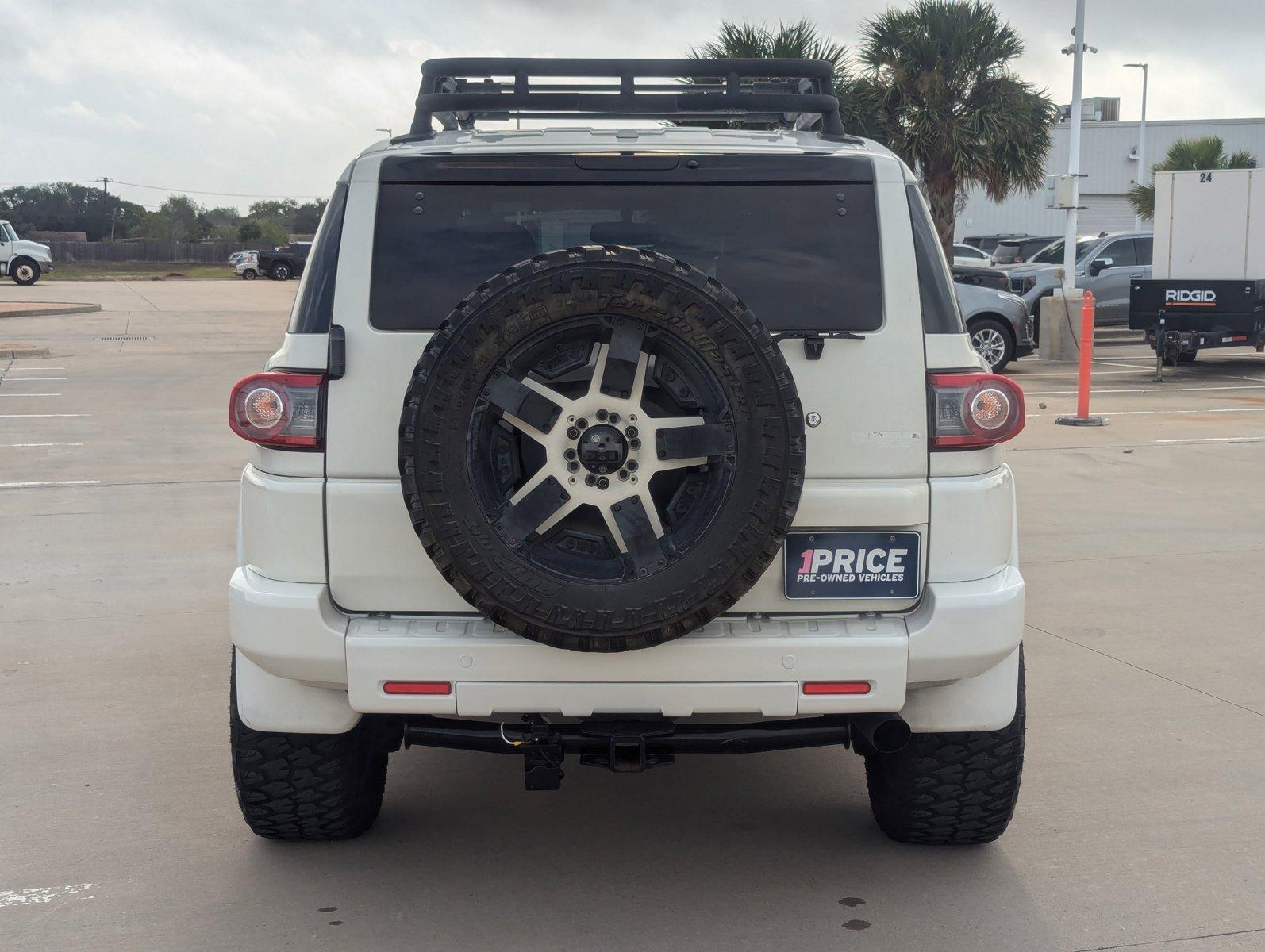 2014 Toyota FJ Cruiser Vehicle Photo in CORPUS CHRISTI, TX 78412-4902