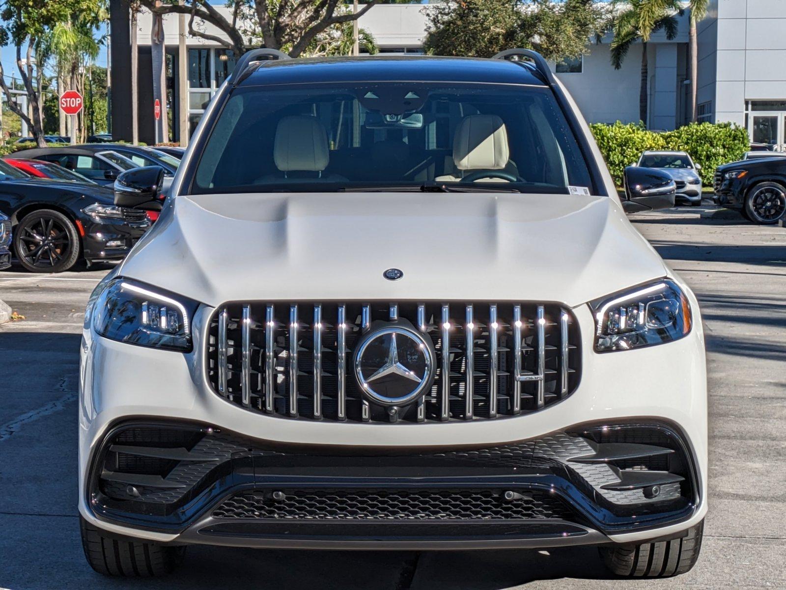 2024 Mercedes-Benz GLS Vehicle Photo in Coconut Creek, FL 33073