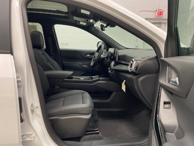 2025 Chevrolet Equinox Vehicle Photo in ROGERS, MN 55374-9422