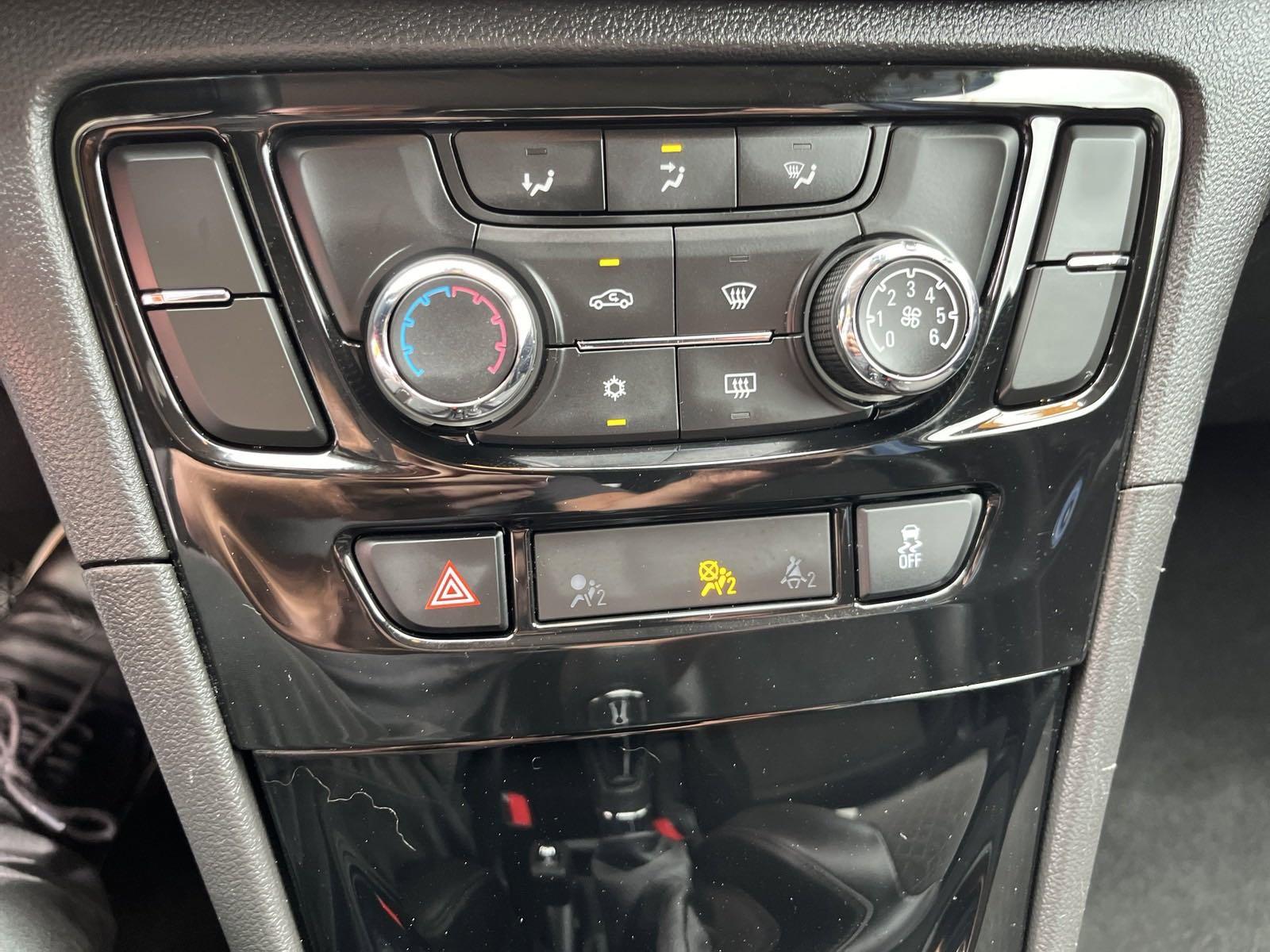 2020 Buick Encore Vehicle Photo in Plainfield, IL 60586