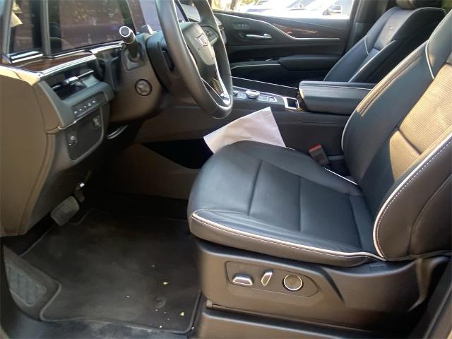 2023 Cadillac Escalade Vehicle Photo in GOODYEAR, AZ 85338-1310