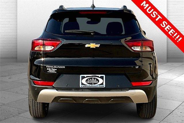 2022 Chevrolet Trailblazer Vehicle Photo in TOPEKA, KS 66609-0000