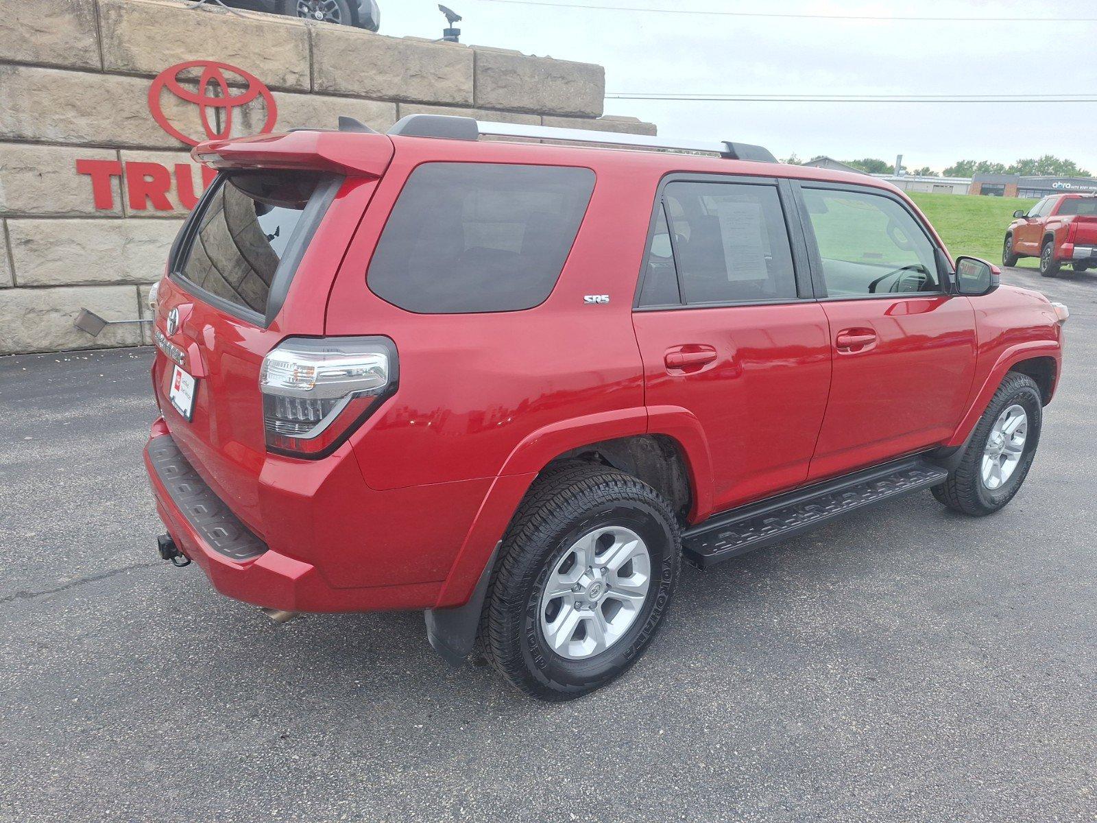 2021 Toyota 4Runner Vehicle Photo in Cedar Rapids, IA 52402