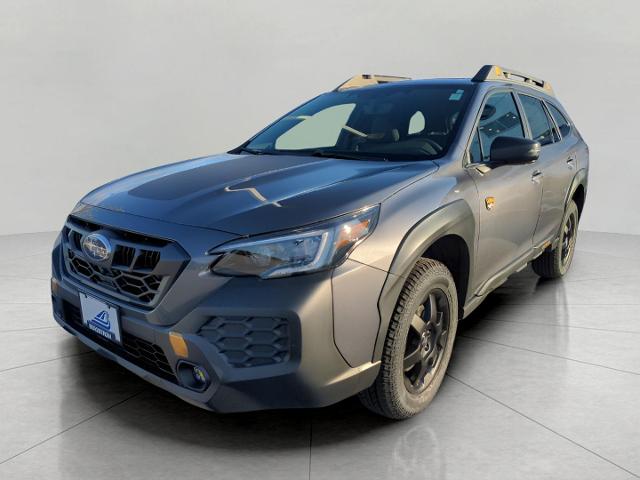 2025 Subaru Outback Vehicle Photo in Green Bay, WI 54304