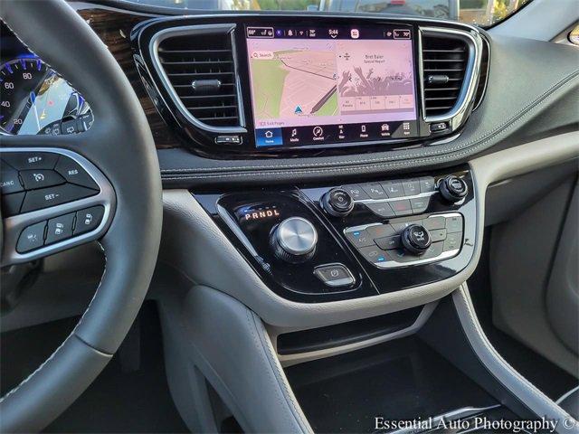 2023 Chrysler Pacifica Vehicle Photo in Saint Charles, IL 60174