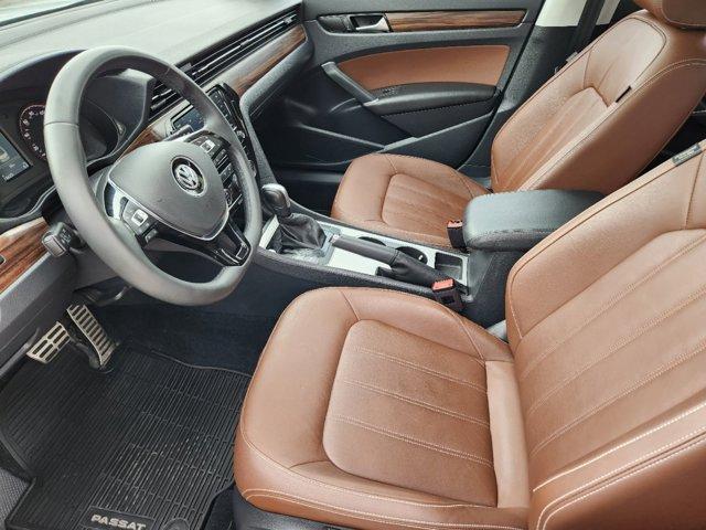 2022 Volkswagen Passat Vehicle Photo in SUGAR LAND, TX 77478-0000