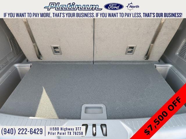 2025 Ford Explorer Vehicle Photo in Pilot Point, TX 76258