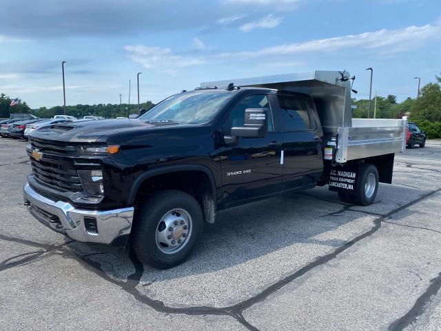 2024 Chevrolet Silverado 3500 HD CC Vehicle Photo in HUDSON, MA 01749-2782