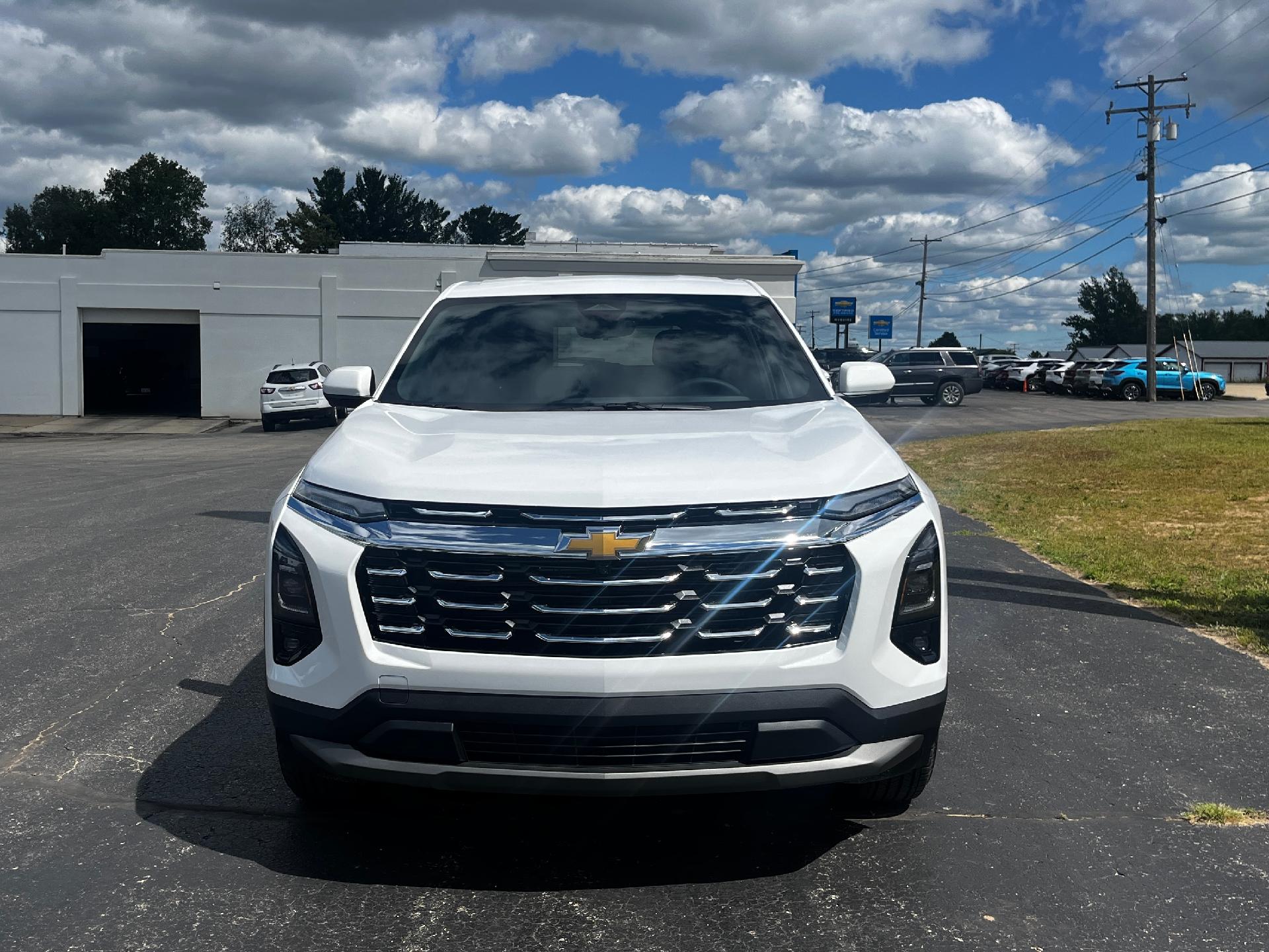 2025 Chevrolet Equinox Vehicle Photo in CLARE, MI 48617-9414