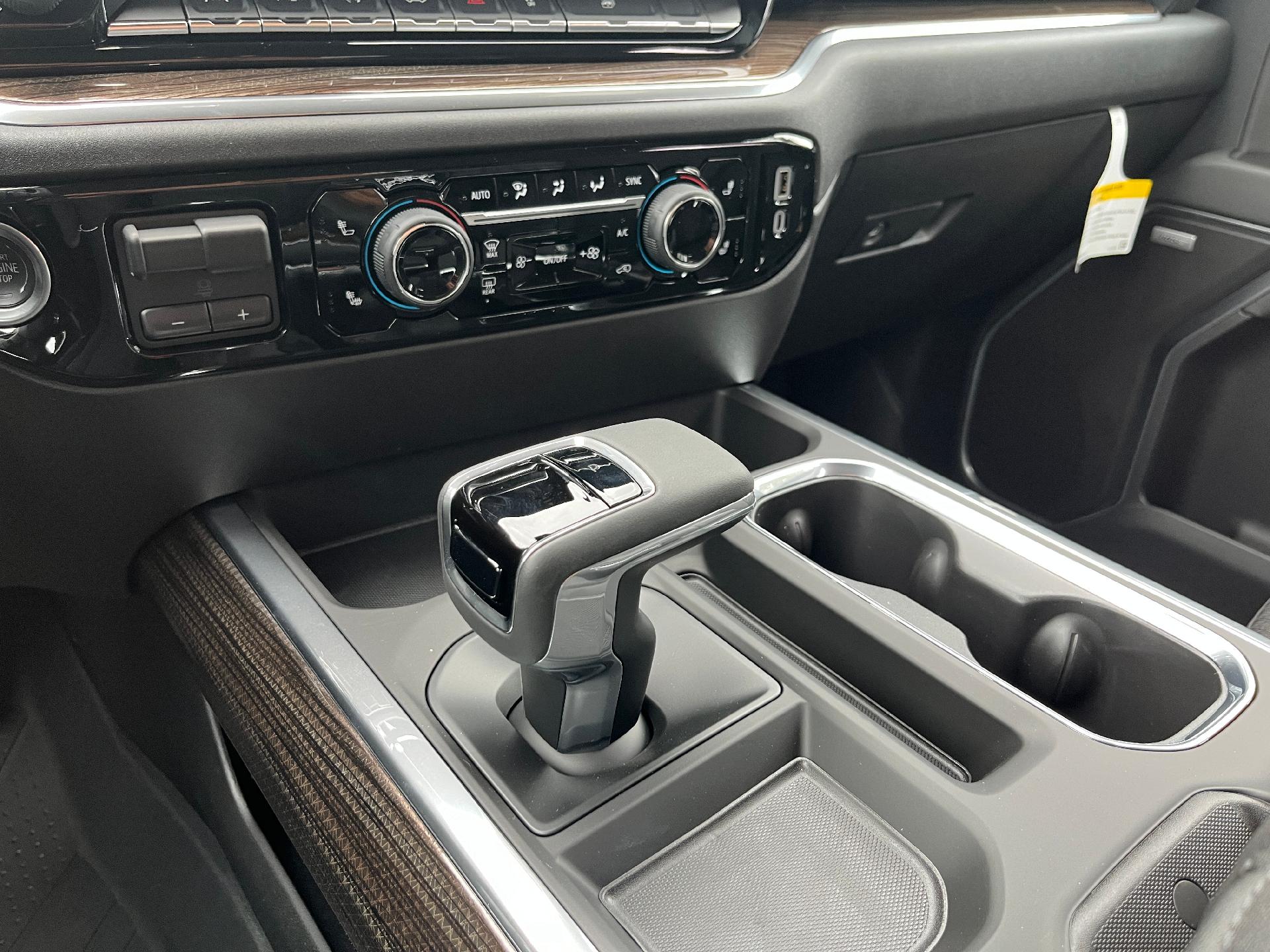 2025 Chevrolet Silverado 1500 Vehicle Photo in CLARE, MI 48617-9414