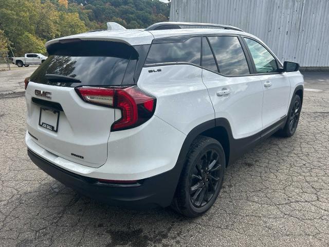 2024 GMC Terrain Vehicle Photo in GLENSHAW, PA 15116-1739