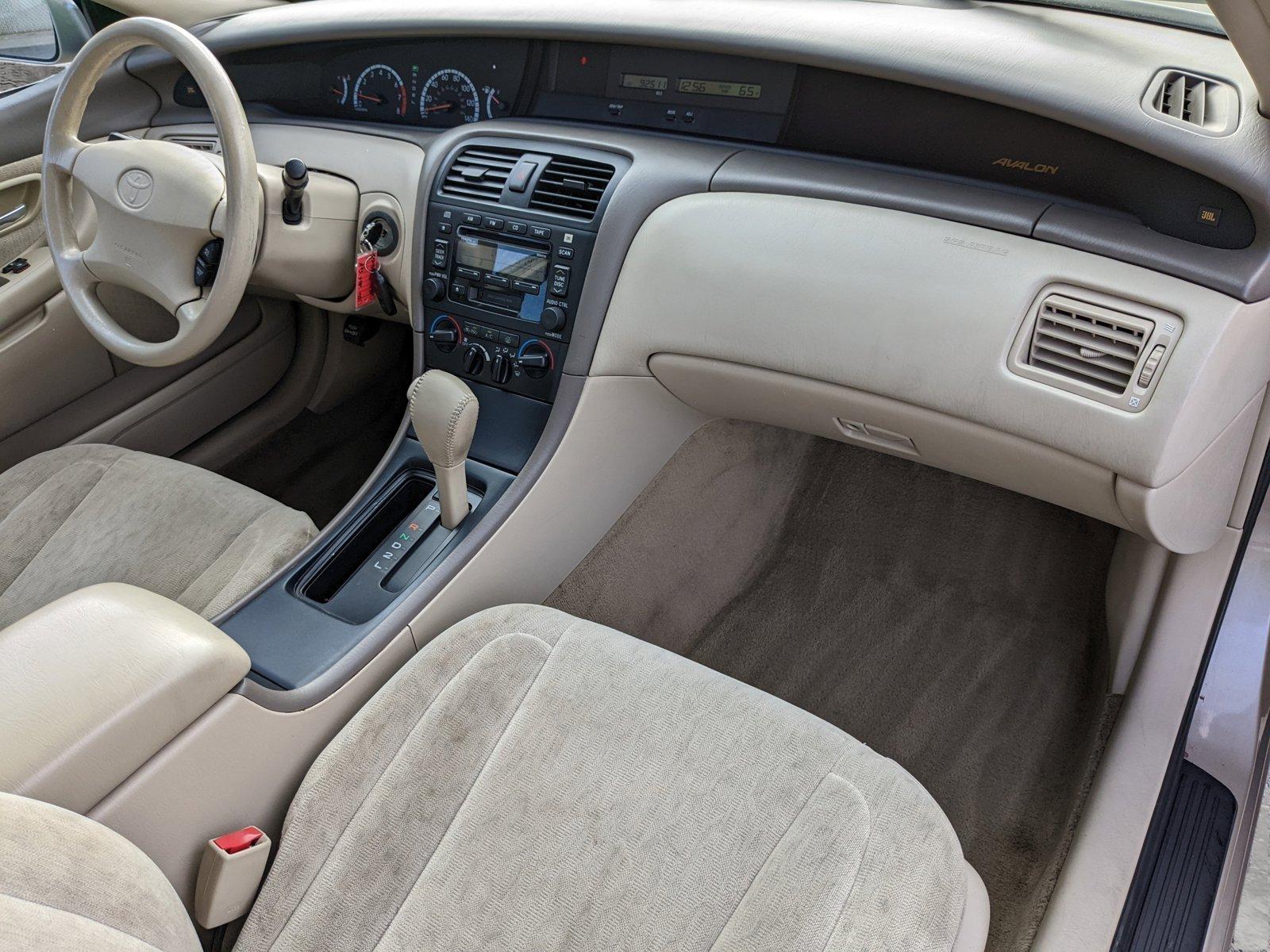 2000 Toyota Avalon Vehicle Photo in Spokane Valley, WA 99212