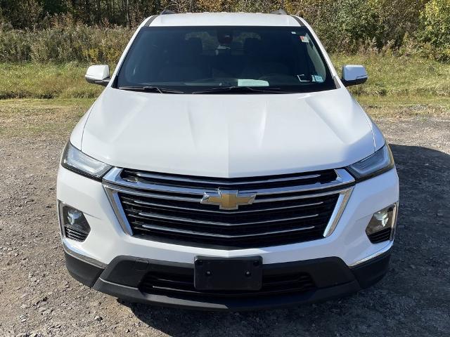 Used 2022 Chevrolet Traverse 1LT with VIN 1GNEVGKW6NJ140693 for sale in Williamson, NY