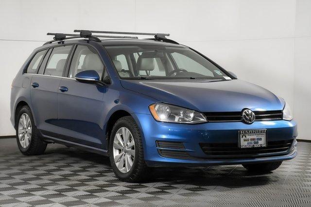 2015 Volkswagen Golf SportWagen Vehicle Photo in PUYALLUP, WA 98371-4149