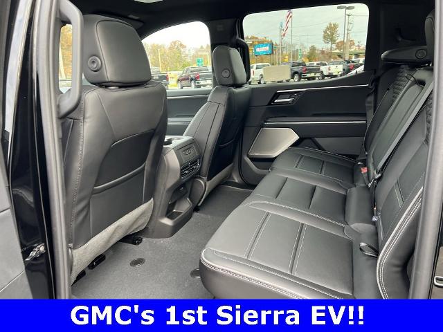 2025 GMC Sierra EV Vehicle Photo in CHICOPEE, MA 01020-5001