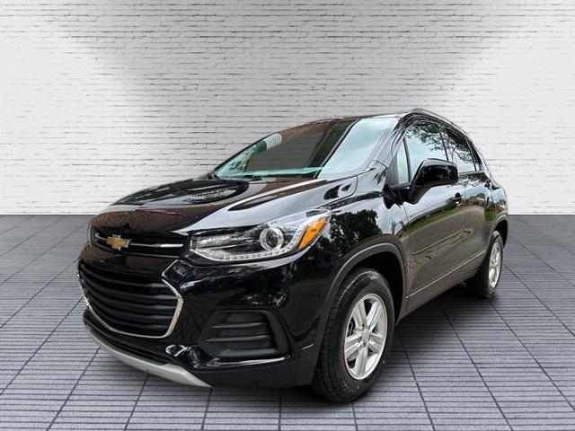 Used 2022 Chevrolet Trax LT with VIN KL7CJPSM7NB501088 for sale in Canal Fulton, OH