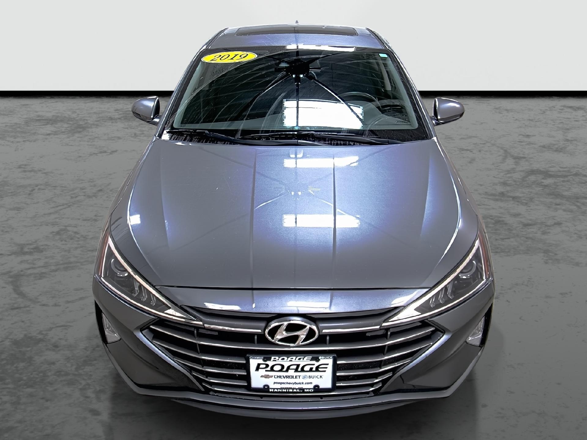 2019 Hyundai Elantra Vehicle Photo in HANNIBAL, MO 63401-5401