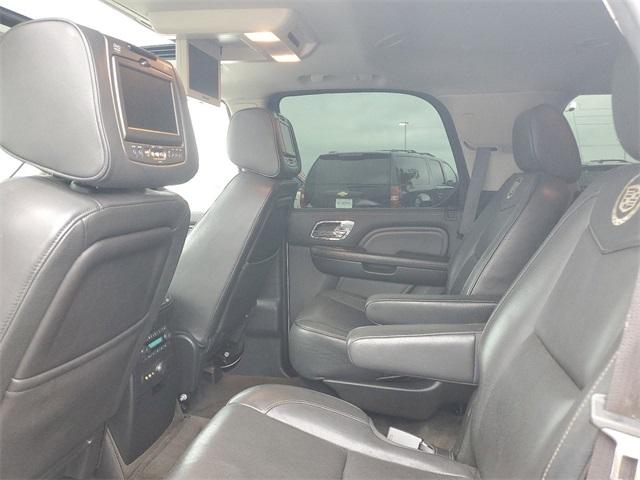 2012 Cadillac Escalade Vehicle Photo in GRAND BLANC, MI 48439-8139