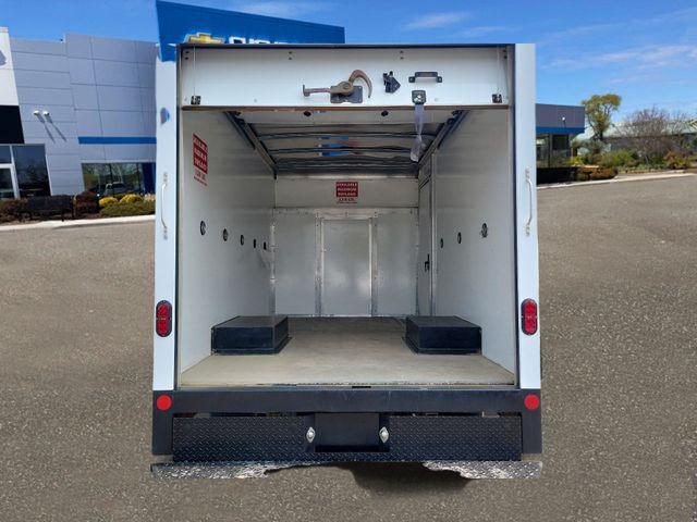 2022 Ford Transit Cutaway Vehicle Photo in DANBURY, CT 06810-5034