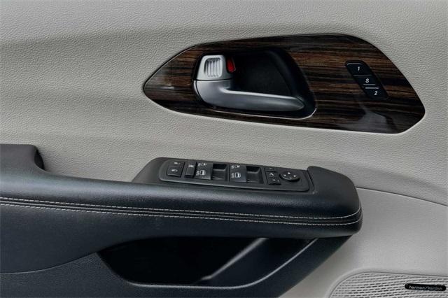 2022 Chrysler Pacifica Vehicle Photo in ELK GROVE, CA 95757-8703