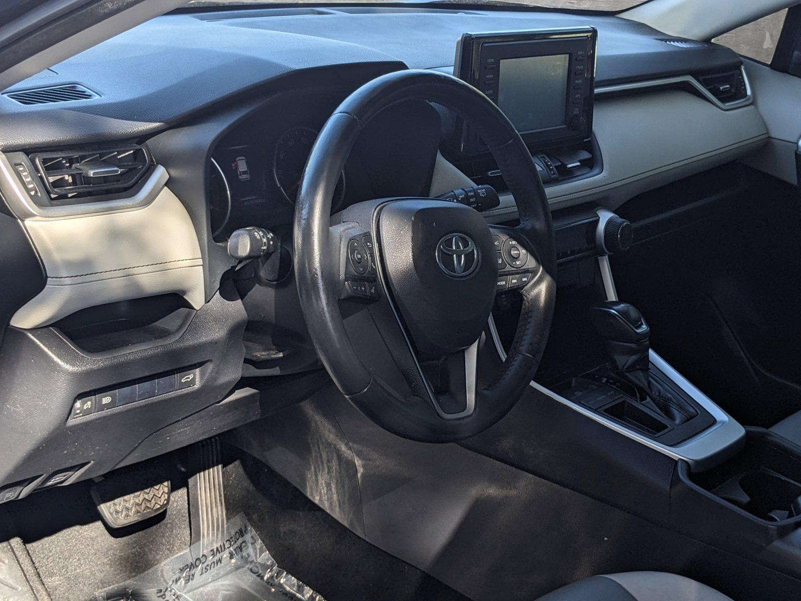 2019 Toyota RAV4 Vehicle Photo in Tampa, FL 33614