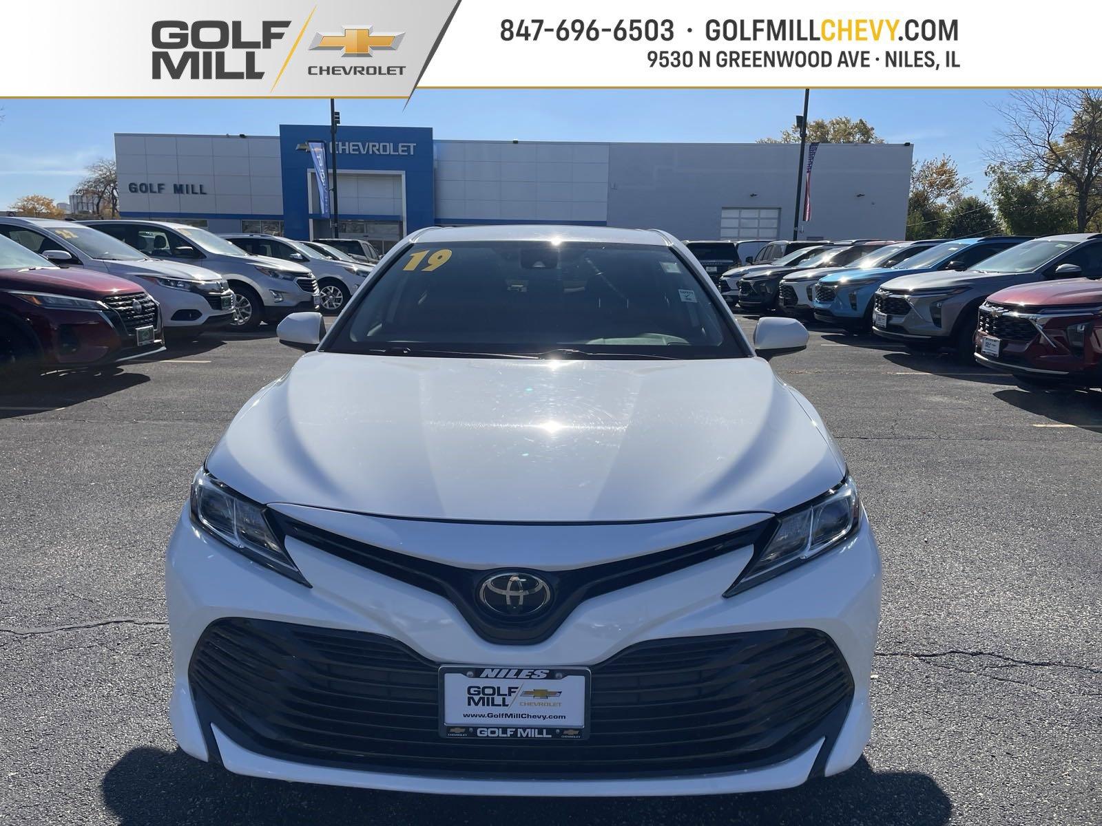 2019 Toyota Camry Vehicle Photo in Plainfield, IL 60586