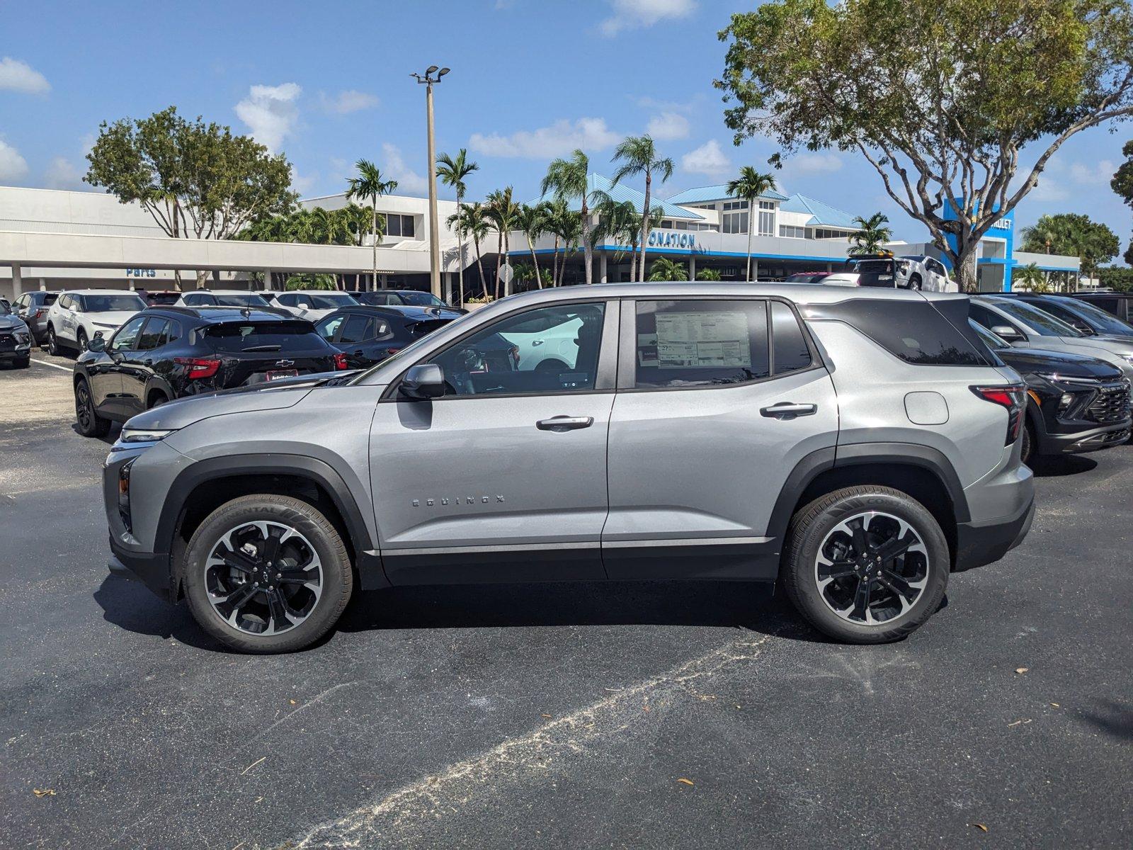 2025 Chevrolet Equinox Vehicle Photo in GREENACRES, FL 33463-3207