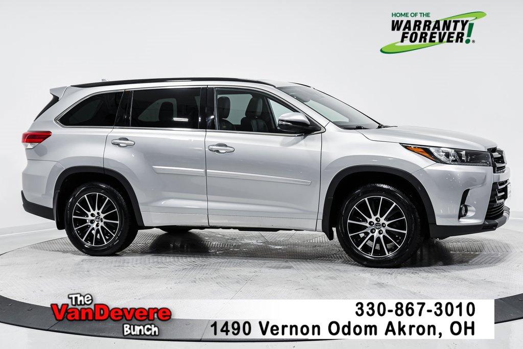 2018 Toyota Highlander Vehicle Photo in AKRON, OH 44320-4088