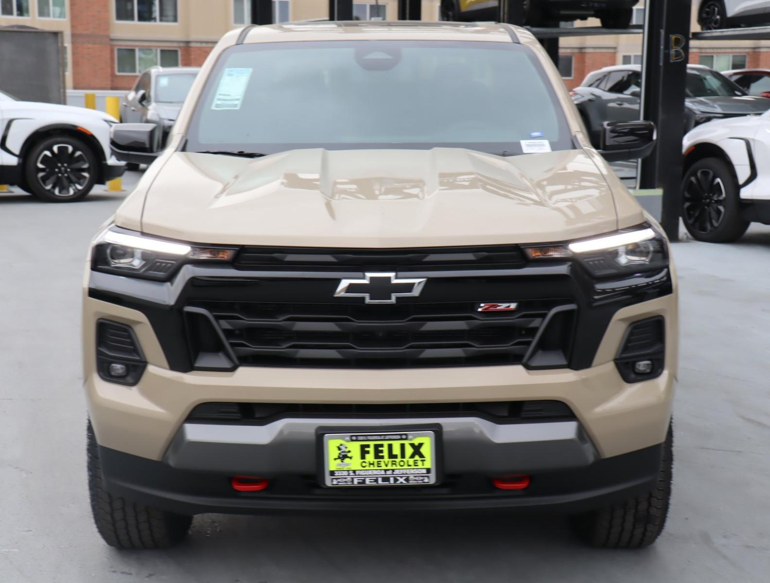 2024 Chevrolet Colorado Vehicle Photo in LOS ANGELES, CA 90007-3794