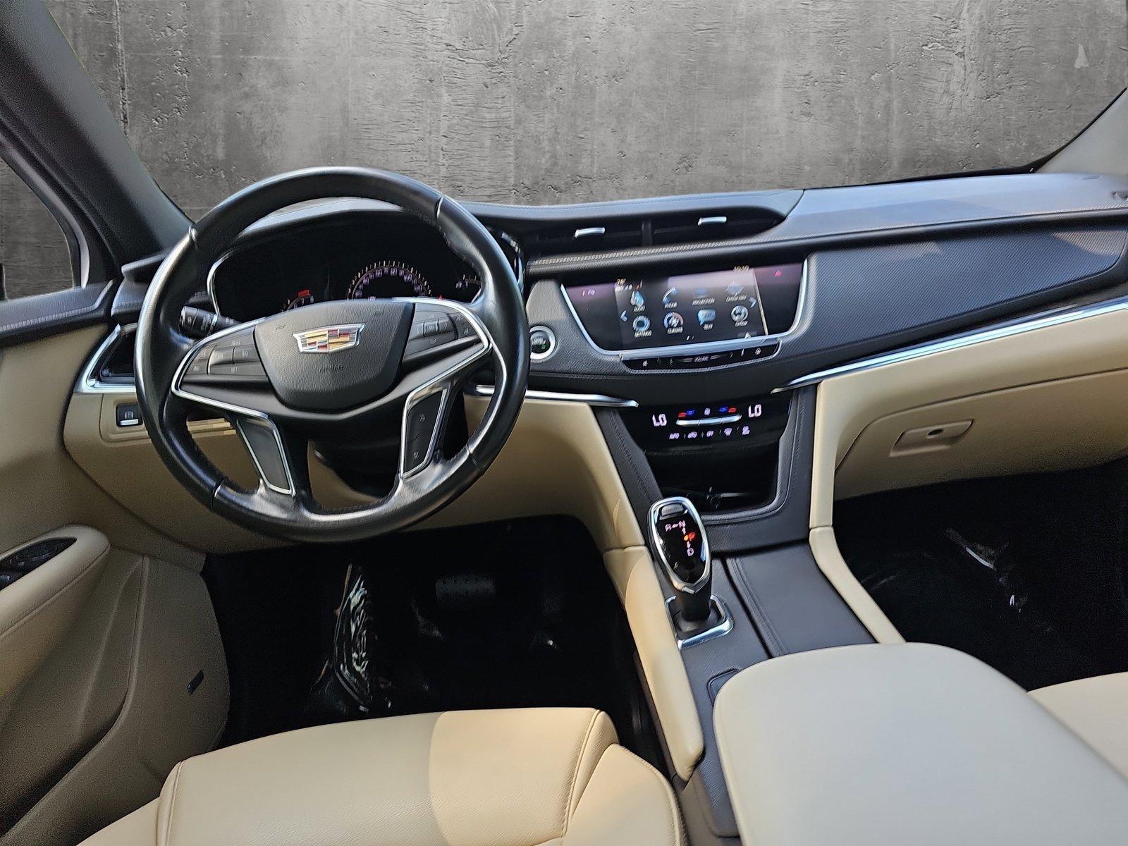 2019 Cadillac XT5 Vehicle Photo in TIMONIUM, MD 21093-2300