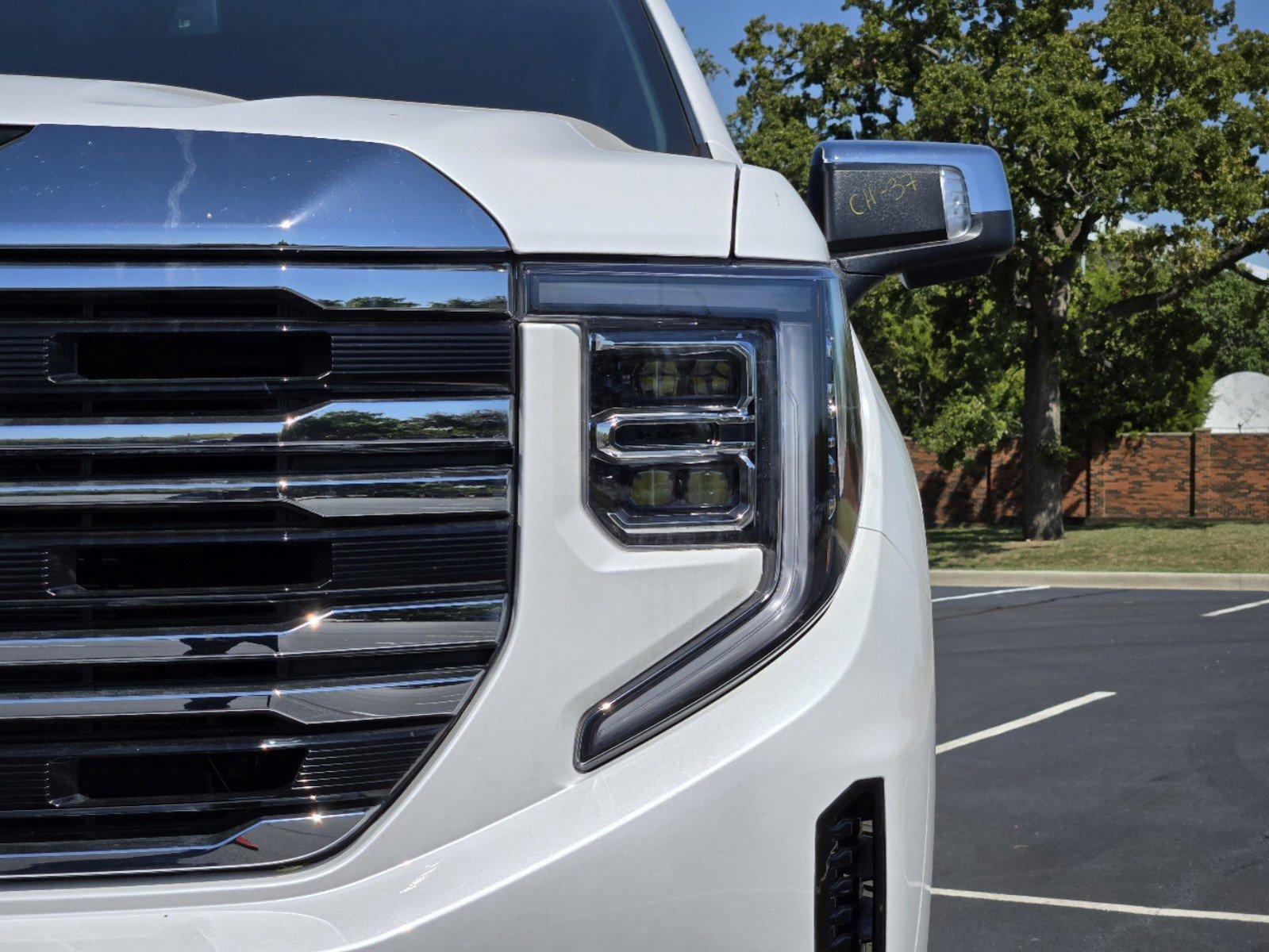 2025 GMC Sierra 1500 Vehicle Photo in DALLAS, TX 75209-3016