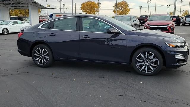 2025 Chevrolet Malibu Vehicle Photo in JOLIET, IL 60435-8135