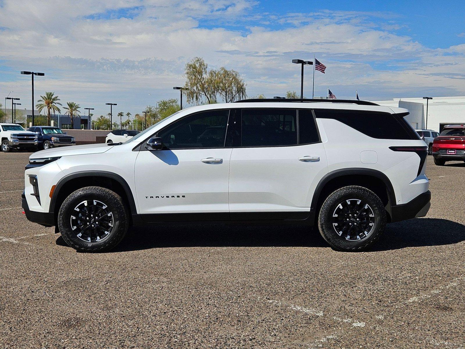 2024 Chevrolet Traverse Vehicle Photo in PEORIA, AZ 85382-3715