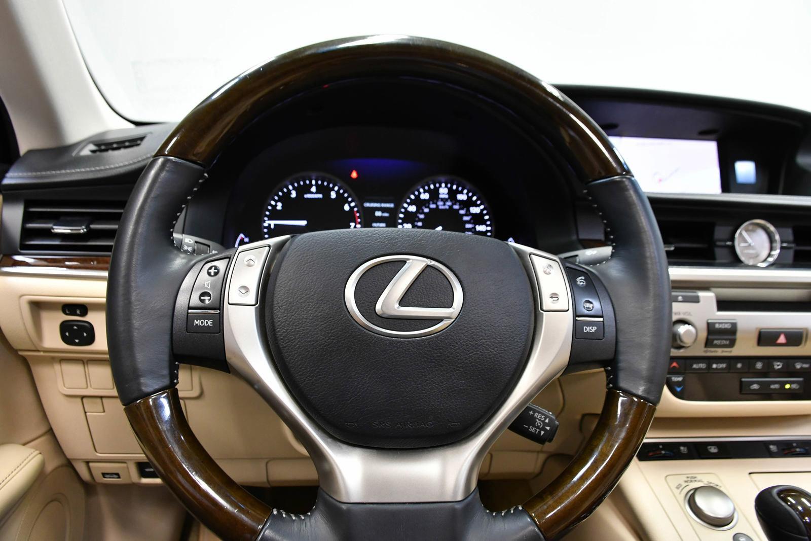 2013 Lexus ES 350 Vehicle Photo in DALLAS, TX 75235