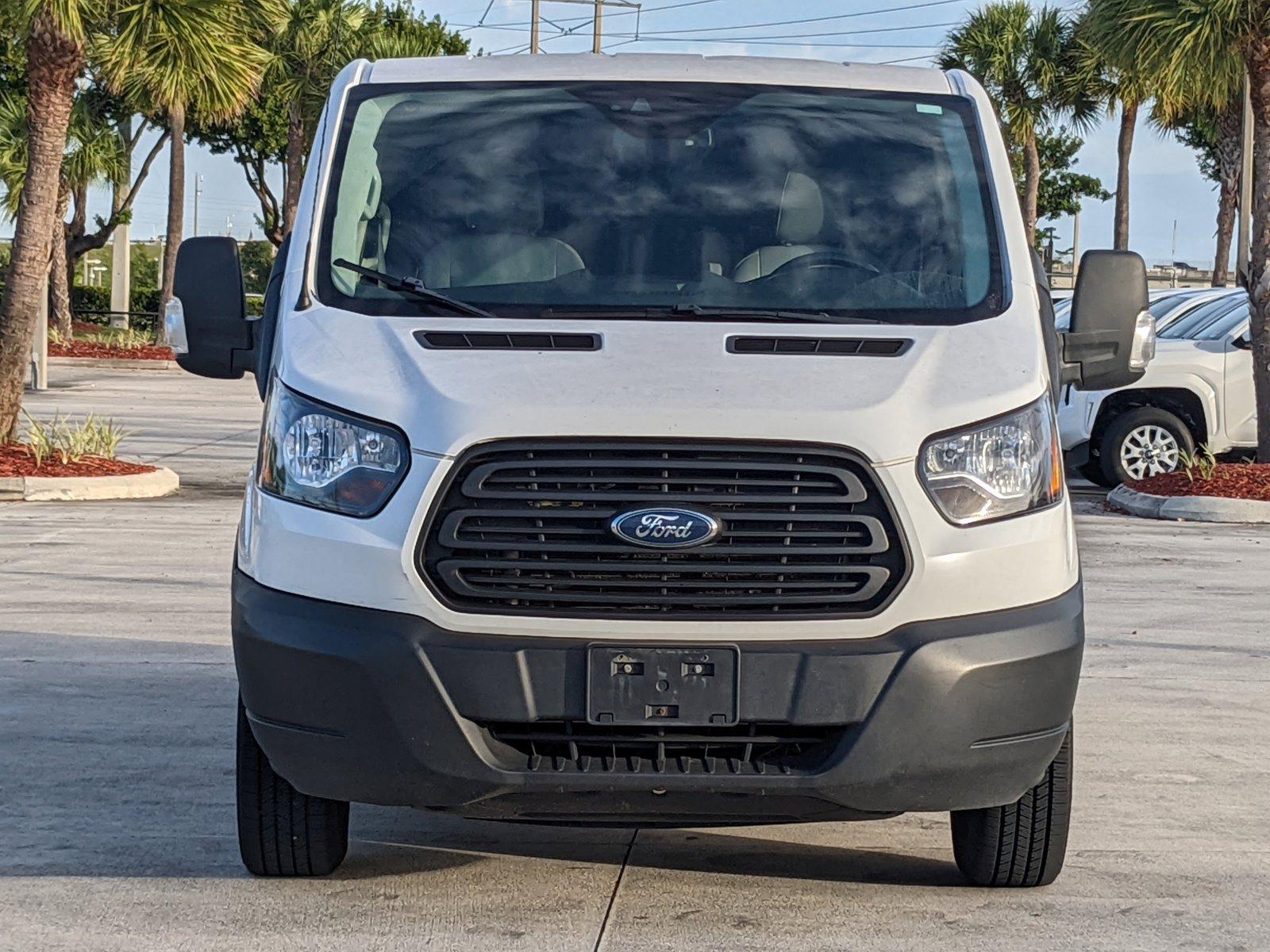 2019 Ford Transit Van Vehicle Photo in Davie, FL 33331