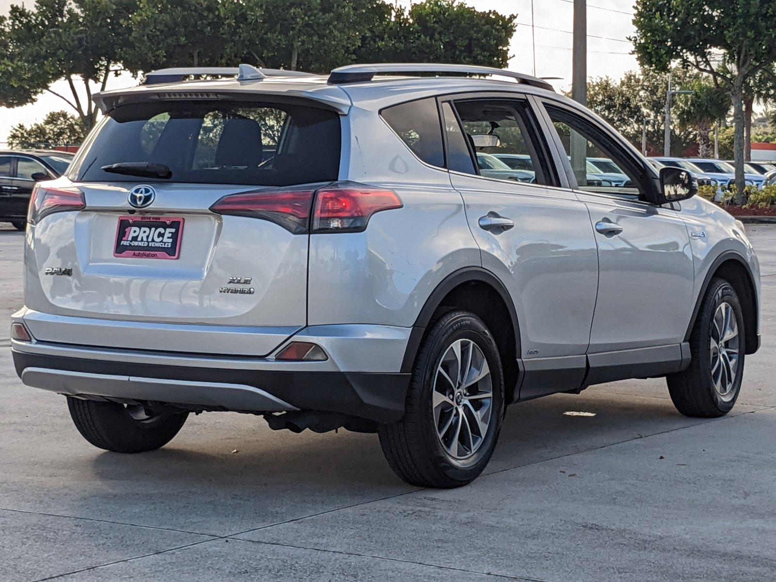 2016 Toyota RAV4 Hybrid Vehicle Photo in Davie, FL 33331