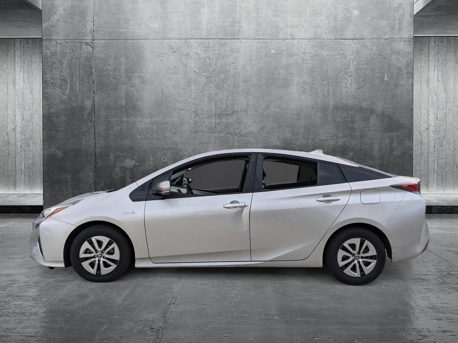 2017 Toyota Prius Vehicle Photo in Davie, FL 33331