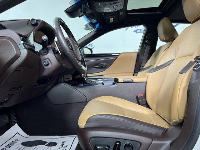2021 Lexus ES 250 Vehicle Photo in HARRISONBURG, VA 22801-8763