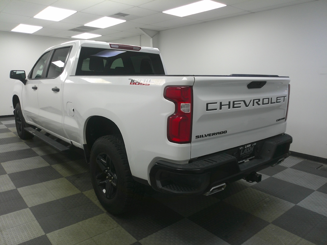 Certified 2020 Chevrolet Silverado 1500 Custom with VIN 1GCPYCEF7LZ215834 for sale in Johnstown, OH