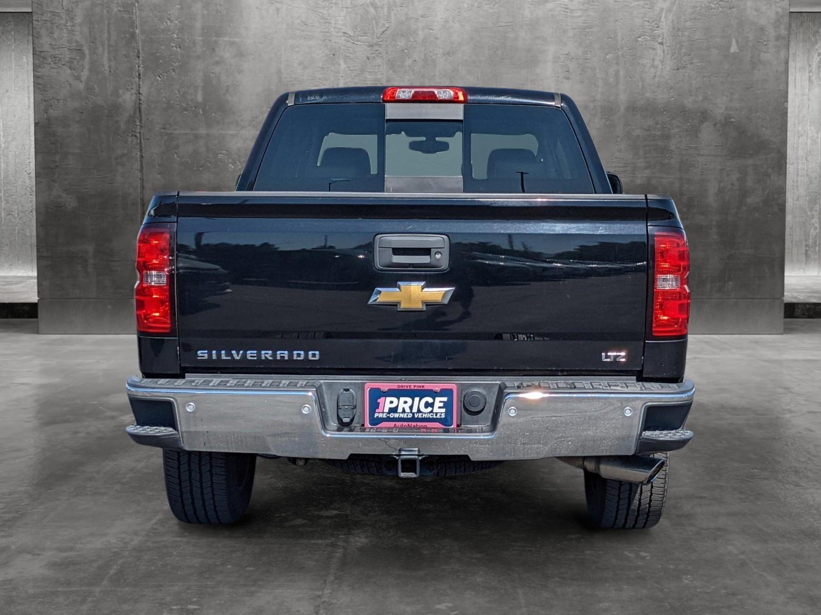 2015 Chevrolet Silverado 1500 Vehicle Photo in VALENCIA, CA 91355-1705