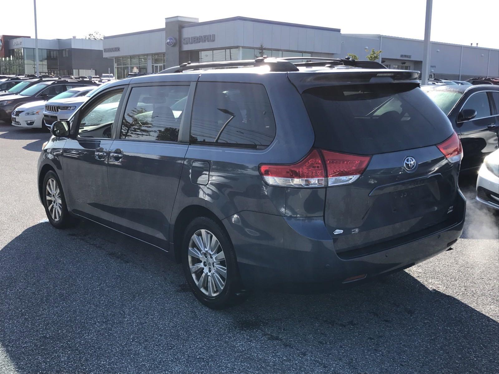 2013 Toyota Sienna Vehicle Photo in Mechanicsburg, PA 17050