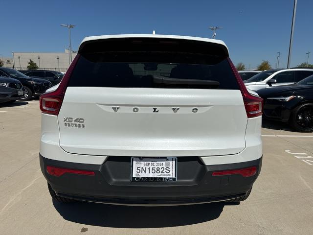 2024 Volvo XC40 Vehicle Photo in Grapevine, TX 76051