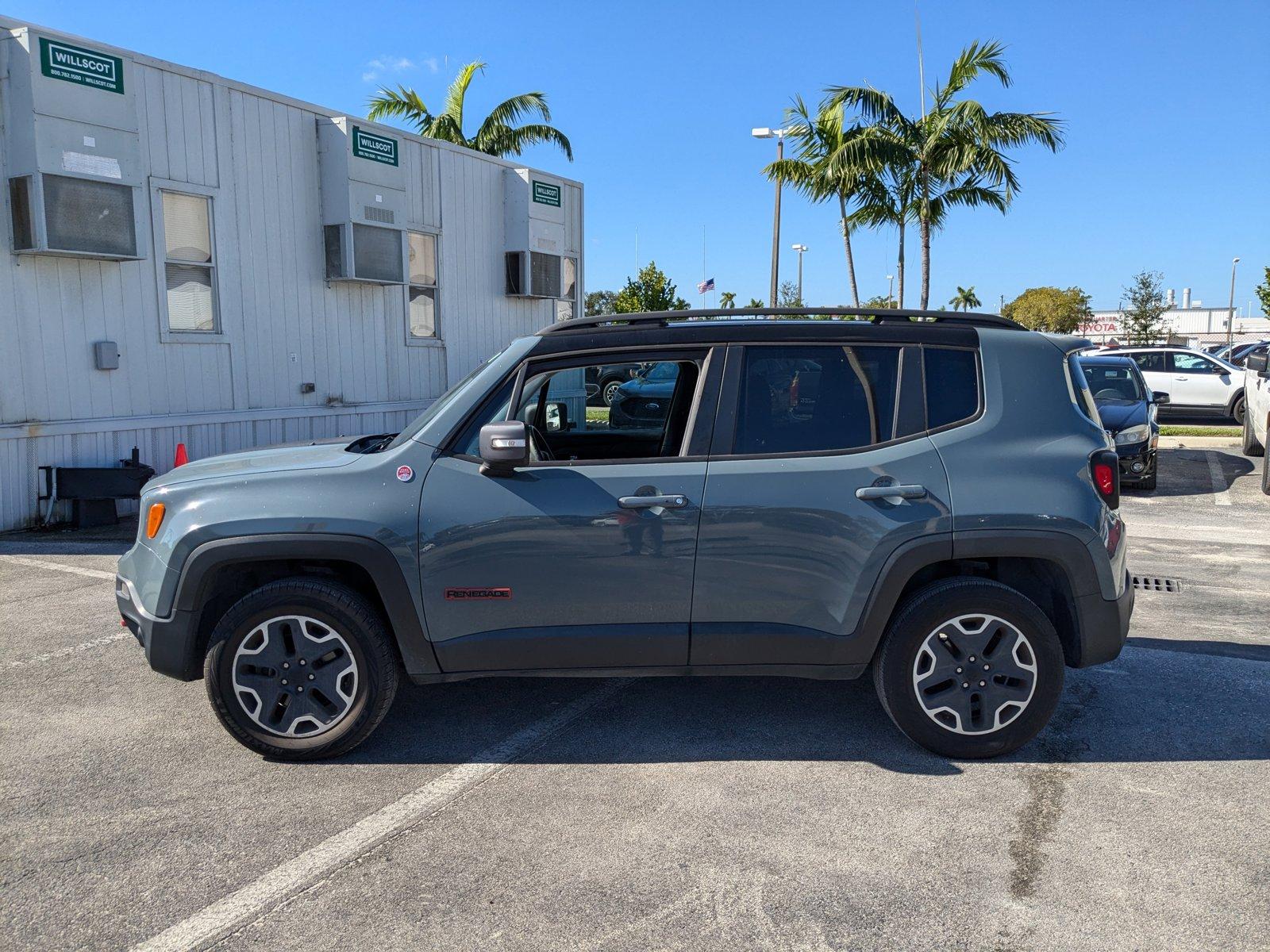 2016 Jeep Renegade Vehicle Photo in Miami, FL 33015