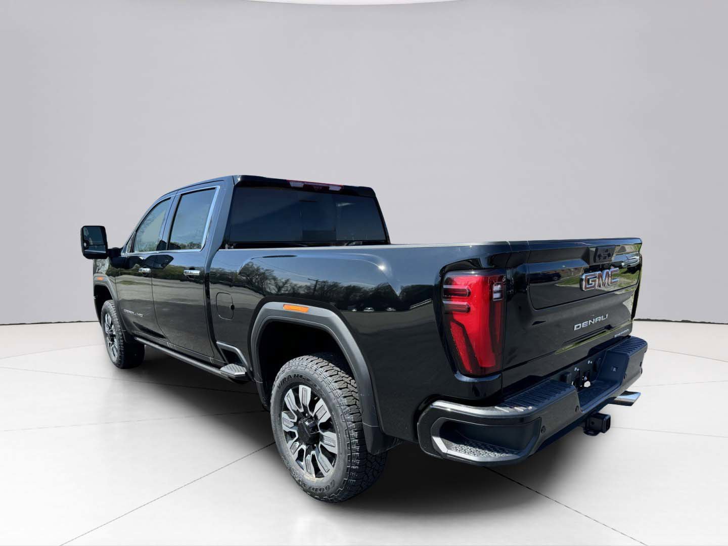 2024 GMC Sierra 2500 HD Vehicle Photo in LEOMINSTER, MA 01453-2952