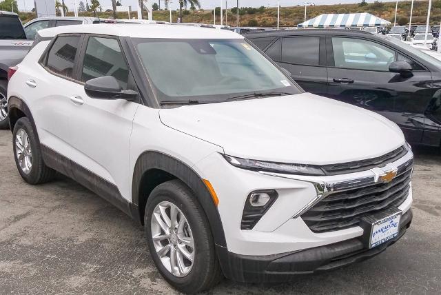 2025 Chevrolet Trailblazer Vehicle Photo in VENTURA, CA 93003-8585