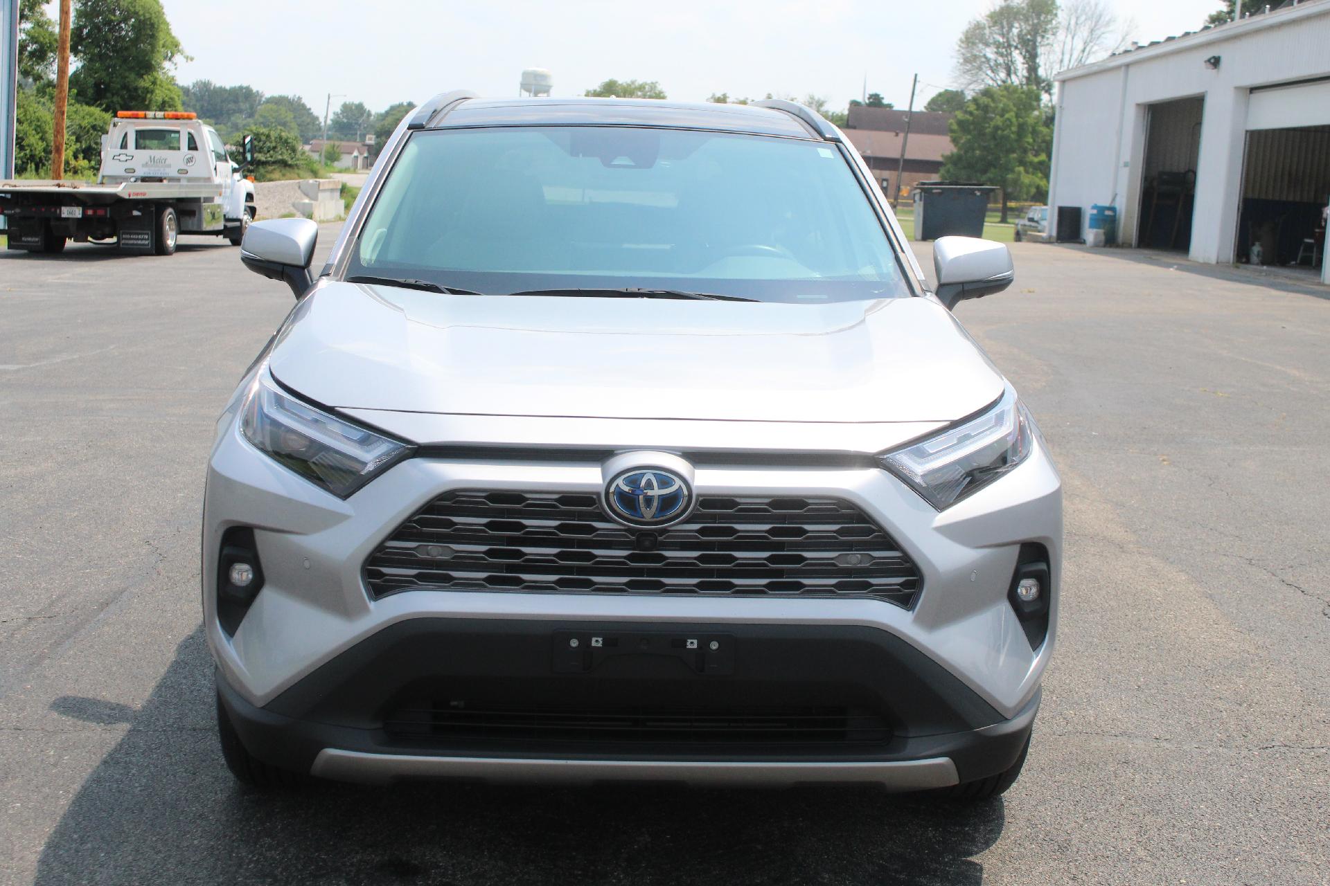 Used 2022 Toyota RAV4 Limited with VIN 4T3D6RFV0NU083696 for sale in Sparta, IL