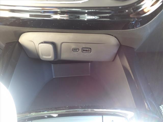 2025 Chevrolet Trax Vehicle Photo in INDIANA, PA 15701-1897