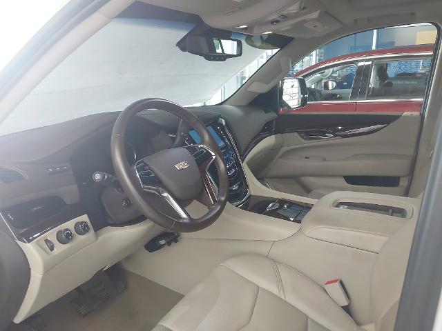 2016 Cadillac Escalade ESV Vehicle Photo in WENTZVILLE, MO 63385-1017