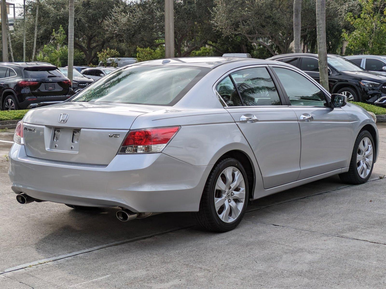 2010 Honda Accord Sedan Vehicle Photo in Coconut Creek, FL 33073