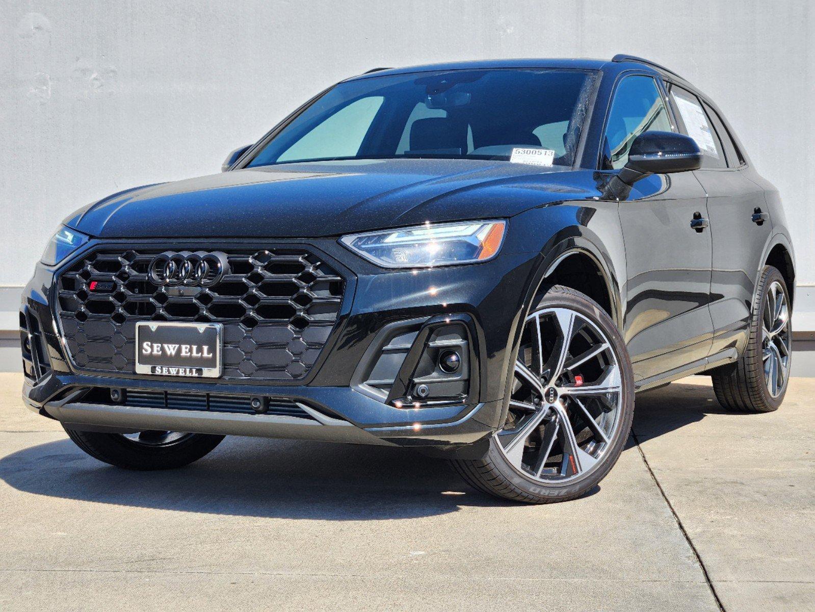 2024 Audi SQ5 Vehicle Photo in SUGAR LAND, TX 77478